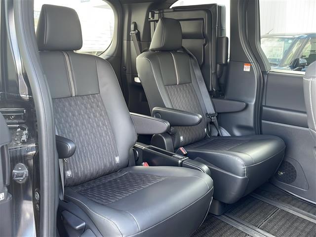 ノア ハイブリッドS-Z ワンオーナー 4WD 純正ナビ フルセグ バックカメラ レーダークルコン 両側パワスラ プリクラッシュセーフティ レーンキーフアシスト ブラインドスポットモニター フリップダウンモニター ドラレコ(38枚目)