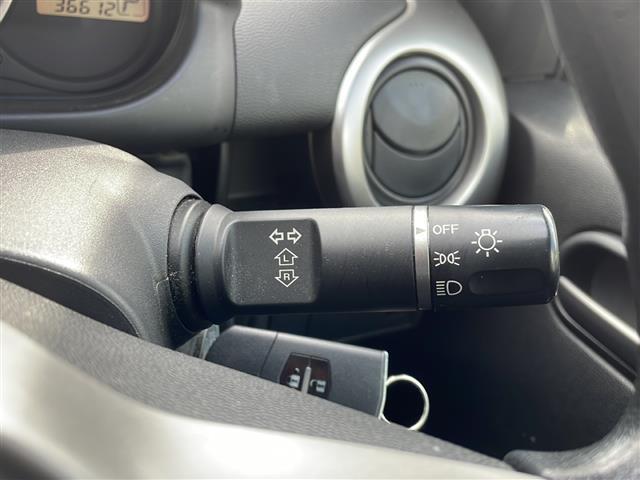 デミオ 13Cスマートエディション 社外メモリーナビゲーション ワンセグテレビ キーレスキー ライトレベライザー ドアバイザー 電動格納ミラー(21枚目)