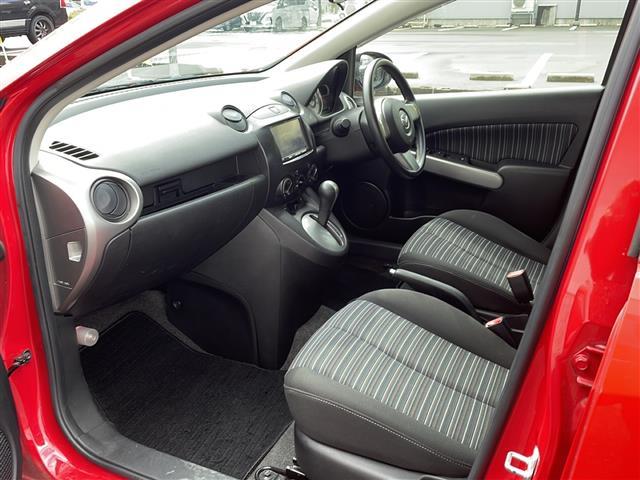 デミオ 13Cスマートエディション 社外メモリーナビゲーション ワンセグテレビ キーレスキー ライトレベライザー ドアバイザー 電動格納ミラー(31枚目)