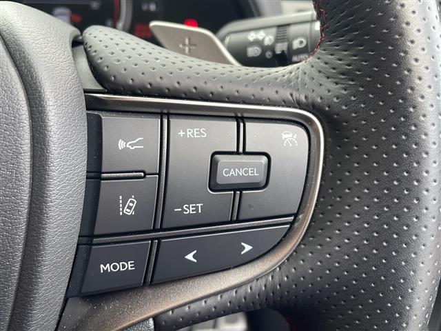 UX UX200 Fスポーツ ワンオーナー 純正ナビ フルセグ バックカメラ TRDマフラー プリクラッシュセーフティ レーンキープアシスト レーダークルコン ブラインドスポットモニター パワーバックドア 革シート LEDライト(26枚目)