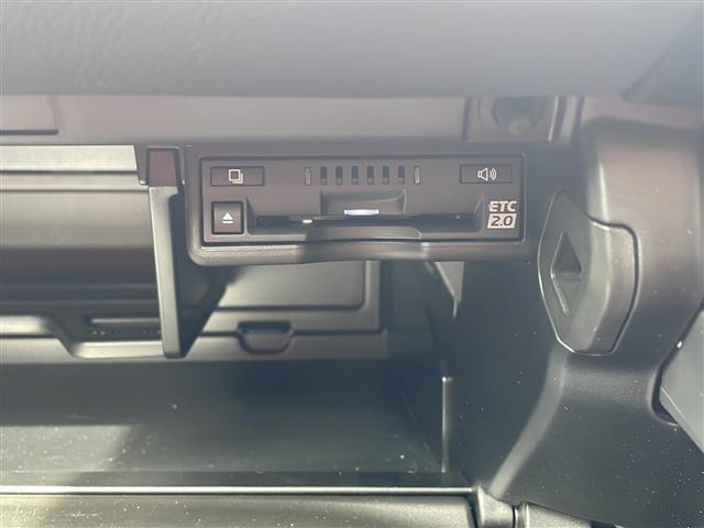 UX UX200 Fスポーツ ワンオーナー 純正ナビ フルセグ バックカメラ TRDマフラー プリクラッシュセーフティ レーンキープアシスト レーダークルコン ブラインドスポットモニター パワーバックドア 革シート LEDライト(28枚目)