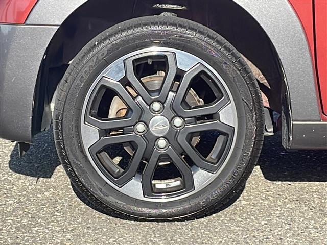 気になる車はすぐにお問い合わせください！画面右側の００６６から始まる無料ダイヤルからお問い合わせ下さい！専門スタッフがお車のご質問にお答えいたします！