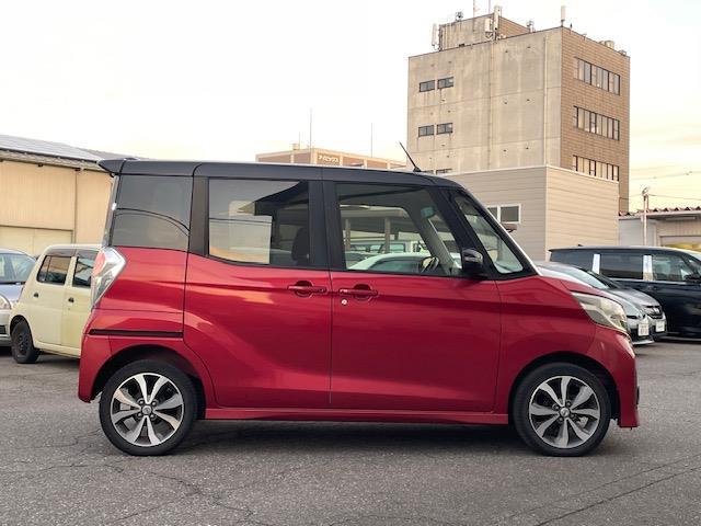 デイズルークス ライダー　純正メモリナビ　フルセグ　アラウンドビューモニター　エマージェンシーブレーキ　ＥＴＣ　純正１５インチアルミホイール　両側電動スライドドア　ＨＩＤライト　フォグ　リアサーキュレーター　スマートキー（7枚目）