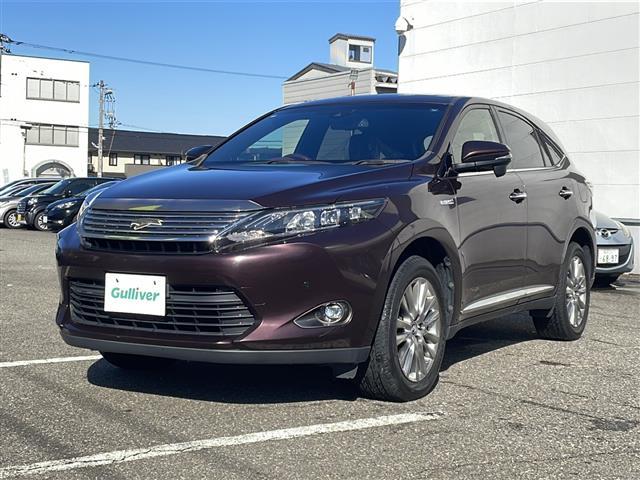 ハリアーハイブリッド プレミアム　ワンオーナー　純正ナビ　フルセグ　クルコン　バックカメラ　ＥＴＣ　純正１８ＡＷ　コーナーセンサー　パワーバックドア　ハーフレザーシート　ＬＥＤライト　ＬＥＤフォグ　パワーシート　スマートキー（4枚目）