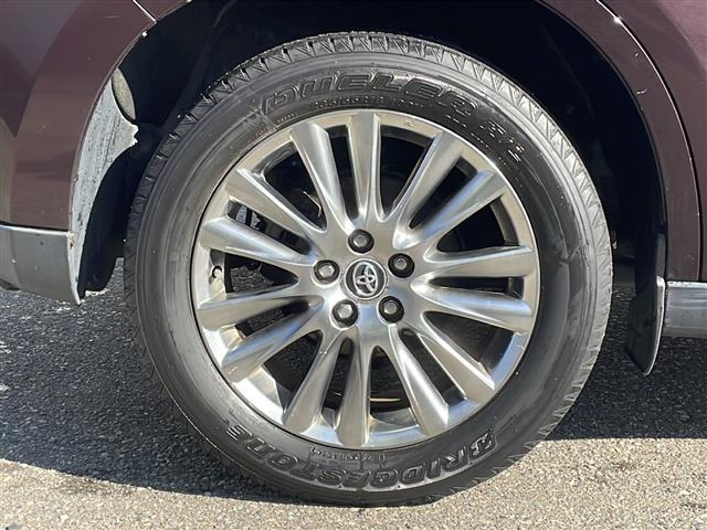 ハリアーハイブリッド プレミアム　ワンオーナー　純正ナビ　フルセグ　クルコン　バックカメラ　ＥＴＣ　純正１８ＡＷ　コーナーセンサー　パワーバックドア　ハーフレザーシート　ＬＥＤライト　ＬＥＤフォグ　パワーシート　スマートキー（13枚目）