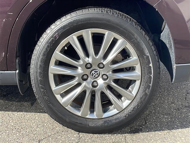 ハリアーハイブリッド プレミアム　ワンオーナー　純正ナビ　フルセグ　クルコン　バックカメラ　ＥＴＣ　純正１８ＡＷ　コーナーセンサー　パワーバックドア　ハーフレザーシート　ＬＥＤライト　ＬＥＤフォグ　パワーシート　スマートキー（14枚目）