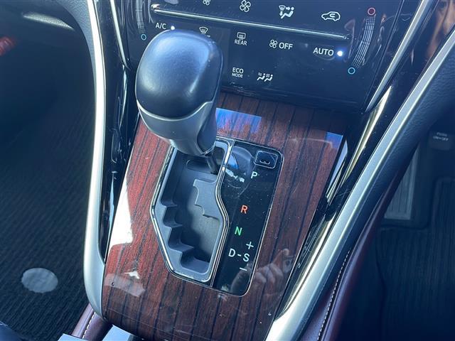 ハリアーハイブリッド プレミアム　ワンオーナー　純正ナビ　フルセグ　クルコン　バックカメラ　ＥＴＣ　純正１８ＡＷ　コーナーセンサー　パワーバックドア　ハーフレザーシート　ＬＥＤライト　ＬＥＤフォグ　パワーシート　スマートキー（24枚目）