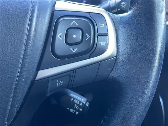 ハリアーハイブリッド プレミアム　ワンオーナー　純正ナビ　フルセグ　クルコン　バックカメラ　ＥＴＣ　純正１８ＡＷ　コーナーセンサー　パワーバックドア　ハーフレザーシート　ＬＥＤライト　ＬＥＤフォグ　パワーシート　スマートキー（28枚目）