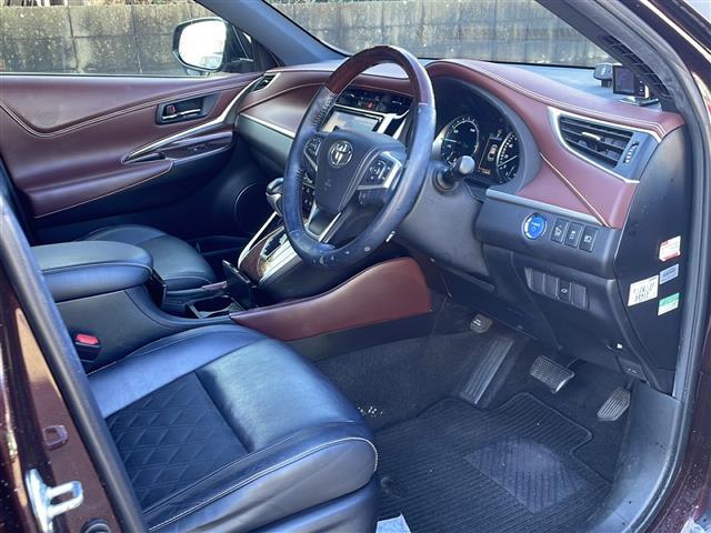 ハリアーハイブリッド プレミアム　ワンオーナー　純正ナビ　フルセグ　クルコン　バックカメラ　ＥＴＣ　純正１８ＡＷ　コーナーセンサー　パワーバックドア　ハーフレザーシート　ＬＥＤライト　ＬＥＤフォグ　パワーシート　スマートキー（36枚目）