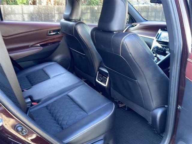 ハリアーハイブリッド プレミアム　ワンオーナー　純正ナビ　フルセグ　クルコン　バックカメラ　ＥＴＣ　純正１８ＡＷ　コーナーセンサー　パワーバックドア　ハーフレザーシート　ＬＥＤライト　ＬＥＤフォグ　パワーシート　スマートキー（39枚目）