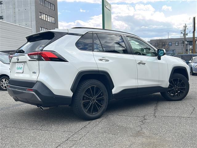 RAV4 ハイブリッドG 4WD アルパイン8インチナビ フルセグ バックカメラ パノラマルーフ 社外18AW プリクラッシュセーフティ レーンキープアシスト レーダークルコン パワーバックドア パわシート シートヒーター(5枚目)