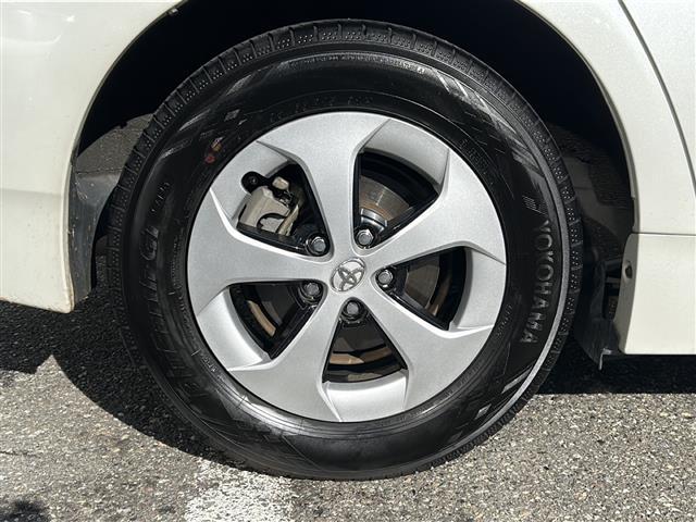 プリウス G ワンオーナー 純正ナビ フルセグ バックカメラ 純正15インチアルミホイール パワーシート クルーズコントロール HID ETC ハーフレザーシート ドライブレコーダー スマートキー(14枚目)