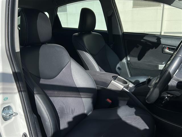 プリウス G ワンオーナー 純正ナビ フルセグ バックカメラ 純正15インチアルミホイール パワーシート クルーズコントロール HID ETC ハーフレザーシート ドライブレコーダー スマートキー(32枚目)