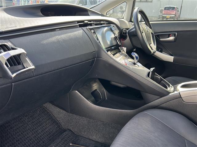 プリウス G ワンオーナー 純正ナビ フルセグ バックカメラ 純正15インチアルミホイール パワーシート クルーズコントロール HID ETC ハーフレザーシート ドライブレコーダー スマートキー(34枚目)