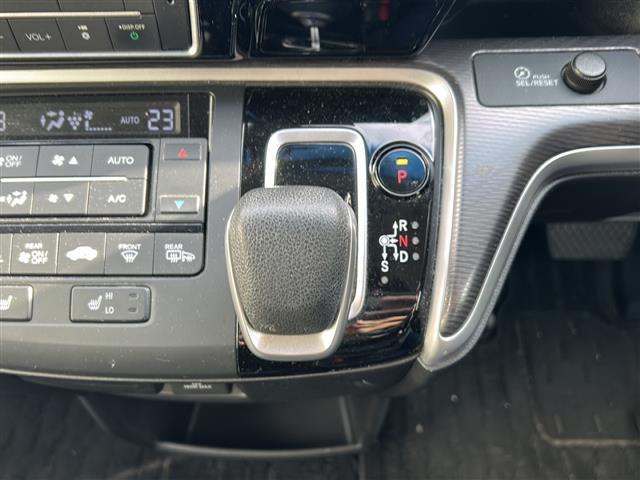 ステップワゴンスパーダ e:HEVスパーダ G・EX ホンダセンシング 純正10インチナビ フルセグ 両側パワスラ ホンダセンシング レーダークルコン レーンキープアシスト わくわくゲート 純正16AW ETC2.0 ドラレコ シートヒーター LEDライト スマートキー(21枚目)