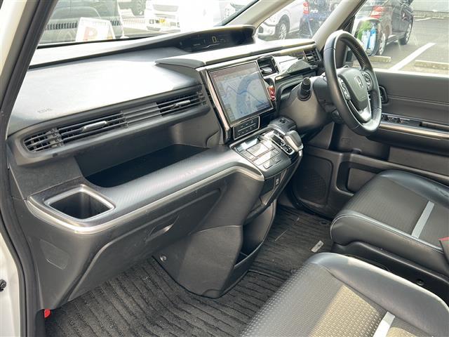 ステップワゴンスパーダ e:HEVスパーダ G・EX ホンダセンシング 純正10インチナビ フルセグ 両側パワスラ ホンダセンシング レーダークルコン レーンキープアシスト わくわくゲート 純正16AW ETC2.0 ドラレコ シートヒーター LEDライト スマートキー(32枚目)