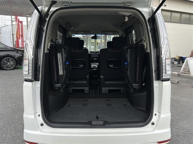 セレナ ハイウェイスター S-ハイブリッド エアロモード エマージェンシーブレーキ 社外ナビ CD DVD iPod フルセグTV バックカメラ 左側パワースライドドア クルーズコントロール HIDオートライト アイドリングストップ USBポート ETC(10枚目)