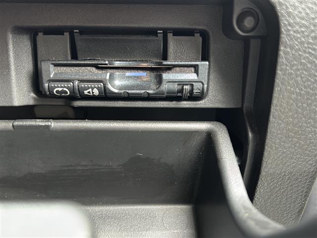 セレナ ハイウェイスター S-ハイブリッド エアロモード エマージェンシーブレーキ 社外ナビ CD DVD iPod フルセグTV バックカメラ 左側パワースライドドア クルーズコントロール HIDオートライト アイドリングストップ USBポート ETC(41枚目)