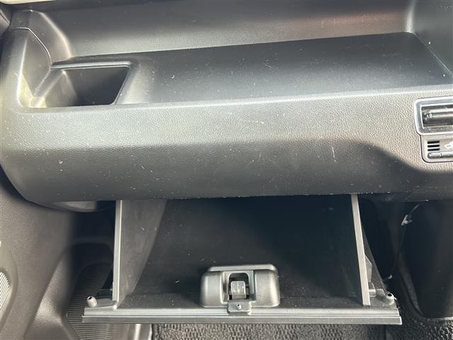 ワゴンＲ ハイブリッドＦＸ　デュアルセンサーブレーキサポート　社外ＨＤＤナビ　Ｂｌｕｅｔｏｏｔｈ　ＣＤ　ＤＶＤ　フルセグ　運転席シートヒーター　オートライト　オートマチックハイビーム　アイドリングストップ　ＨＵＤ　スペアキー（11枚目）