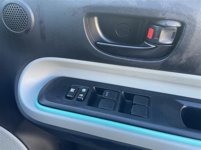 アクア S 取扱説明書 保証書 記録簿 ワンオーナー CD AUX 純正フロアマット オートエアコン 横滑り防止装置 電動格納ミラー 禁煙車(23枚目)