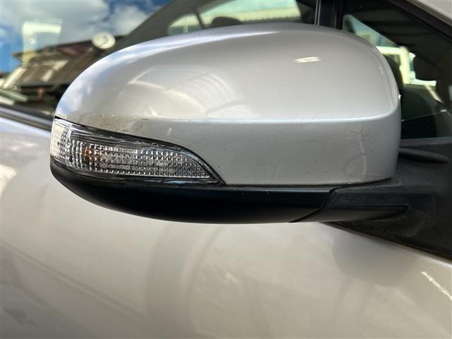 アクア S 取扱説明書 保証書 記録簿 ワンオーナー CD AUX 純正フロアマット オートエアコン 横滑り防止装置 電動格納ミラー 禁煙車(41枚目)