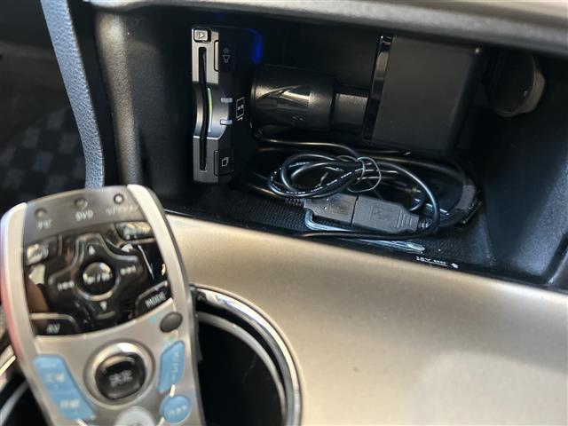 ジープ・グランドチェロキー リミテッド ☆リミテッドグレード☆4WD☆ブラックレザー☆社外ナビ/フルセグ☆寒冷地仕様☆クルーズコントロール☆Bluetooth☆オートエアコン☆全席シートヒーター☆ステアリングヒーター☆シ(7枚目)