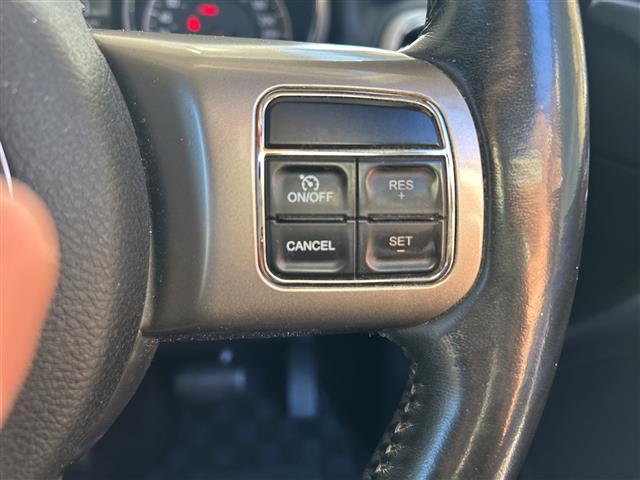 ジープ・グランドチェロキー リミテッド ☆リミテッドグレード☆4WD☆ブラックレザー☆社外ナビ/フルセグ☆寒冷地仕様☆クルーズコントロール☆Bluetooth☆オートエアコン☆全席シートヒーター☆ステアリングヒーター☆シ(13枚目)