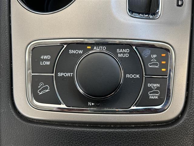 ジープ・グランドチェロキー リミテッド ☆リミテッドグレード☆4WD☆ブラックレザー☆社外ナビ/フルセグ☆寒冷地仕様☆クルーズコントロール☆Bluetooth☆オートエアコン☆全席シートヒーター☆ステアリングヒーター☆シ(24枚目)