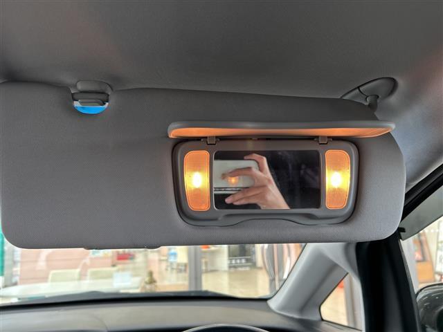 オデッセイ アブソルート　パッシブセーフティ　Ｍｏｄｕｌｏフルエアロ　クルーズコントロール　ハーフレザーシート　運転席パワーシート　純正１７インチアルミホイール　ＥＴＣ　ＡＢＳ　ＴＲＣ　スペアキー　取扱説明書　横滑り防止（4枚目）