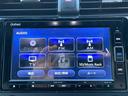ハッチバック　Ｈｏｎｄａ　ＳＥＮＳＩＮＧ　純正ナビ　Ｂｌｕｅｔｏｏｔｈ　ＤＶＤ　ＣＤ　フルセグＴＶ　バックカメラ　ＬＥＤヘッドライト　純正１８インチアルミ　ＥＴＣ　運転席、助手席パワーシート　レーダークルコン（22枚目）