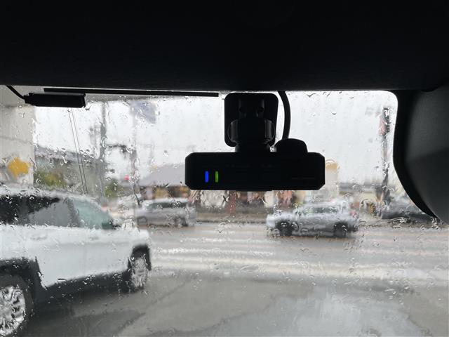 タント カスタムＲＳセレクション　１オーナー　両側パワスラ　純正ディーラナビ（ＭＤＶ－Ｓ７０７Ｗ）／ＢＴ／ＣＤ／ＤＶＤ／ＴＶ／ＳＤ／ＵＳＢ／ｉＰｏｄ／　衝突軽減システム　レーンキープアシスト　コーナーセンサー追従式レー（25枚目）