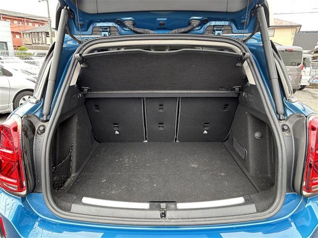 ＭＩＮＩ クーパーＤ　クロスオーバー　ワンオーナー／メーカーナビ／アラウンドビュー／ＭＴ付きＡＴ／ルーフレーン／追従式クルコン／電動リアゲート／純正アルミ／フロアマット／ＥＴＣ／ドラレコ／オートライト／Ｂｌｕｅｔｏｏｔｈ／保証書（10枚目）