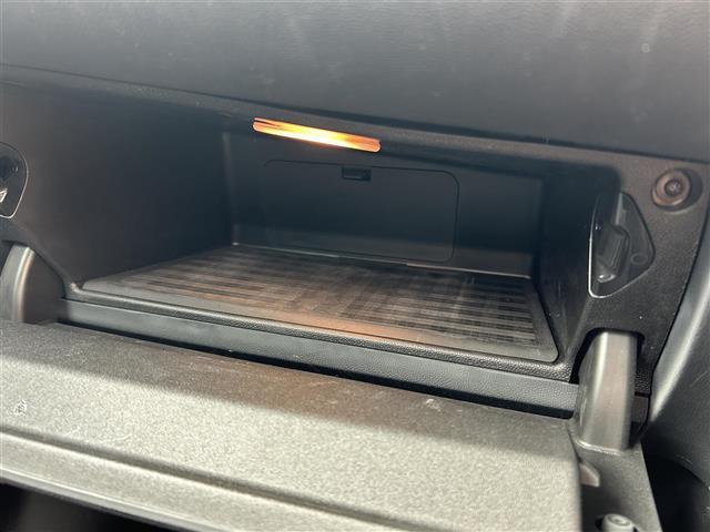 ＭＩＮＩ クーパーＤ　クロスオーバー　ワンオーナー／メーカーナビ／アラウンドビュー／ＭＴ付きＡＴ／ルーフレーン／追従式クルコン／電動リアゲート／純正アルミ／フロアマット／ＥＴＣ／ドラレコ／オートライト／Ｂｌｕｅｔｏｏｔｈ／保証書（32枚目）