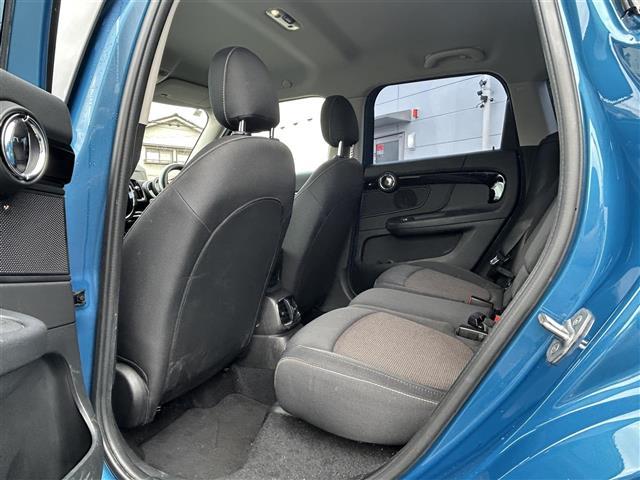 ＭＩＮＩ クーパーＤ　クロスオーバー　ワンオーナー／メーカーナビ／アラウンドビュー／ＭＴ付きＡＴ／ルーフレーン／追従式クルコン／電動リアゲート／純正アルミ／フロアマット／ＥＴＣ／ドラレコ／オートライト／Ｂｌｕｅｔｏｏｔｈ／保証書（37枚目）