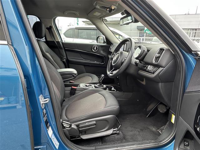 ＭＩＮＩ クーパーＤ　クロスオーバー　ワンオーナー／メーカーナビ／アラウンドビュー／ＭＴ付きＡＴ／ルーフレーン／追従式クルコン／電動リアゲート／純正アルミ／フロアマット／ＥＴＣ／ドラレコ／オートライト／Ｂｌｕｅｔｏｏｔｈ／保証書（39枚目）