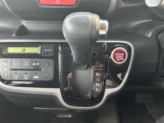 N-BOX G SSパッケージ 1オーナー 両側パワスラ 純正ディーラーナビ(VXM-122VFi)/BT/CD/TV/SD/ 横滑り防止装置 バックカメラ ETC アイドリングストップ オートLEDライト(19枚目)