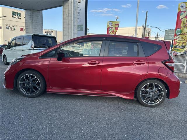 ノート ニスモ S 1オーナー オーディオ付/BT/AUX/USB/ 5速MT レーダー探知機 横滑り防止装置 ETC ドラレコ Pステアリング Pウィンドウ スマートボタン 純正フロアマット(5枚目)