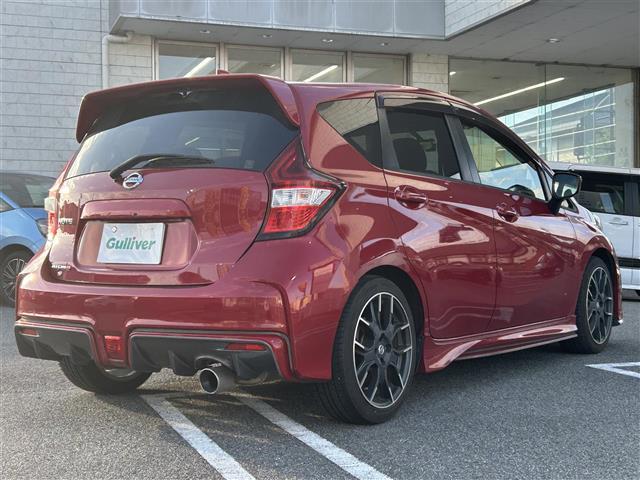 ノート ニスモ S 1オーナー オーディオ付/BT/AUX/USB/ 5速MT レーダー探知機 横滑り防止装置 ETC ドラレコ Pステアリング Pウィンドウ スマートボタン 純正フロアマット(8枚目)