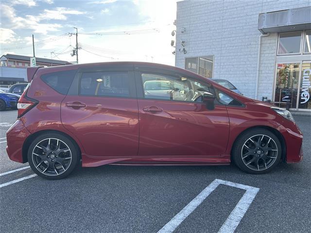 ノート ニスモ S 1オーナー オーディオ付/BT/AUX/USB/ 5速MT レーダー探知機 横滑り防止装置 ETC ドラレコ Pステアリング Pウィンドウ スマートボタン 純正フロアマット(9枚目)