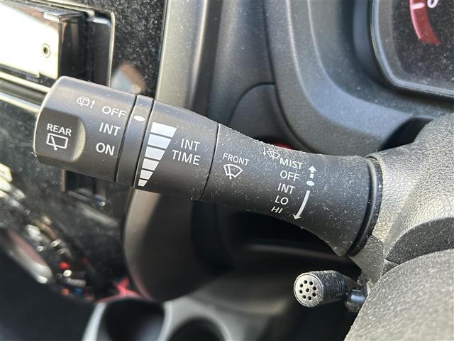 ノート ニスモ S 1オーナー オーディオ付/BT/AUX/USB/ 5速MT レーダー探知機 横滑り防止装置 ETC ドラレコ Pステアリング Pウィンドウ スマートボタン 純正フロアマット(22枚目)