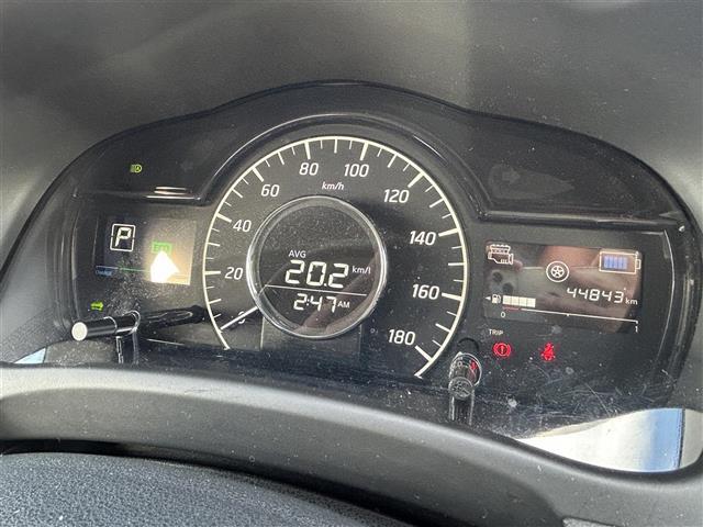 ノート e-パワー メダリスト 社外ナビ(MDV-S707W)/BT/CD/USB/SD/TV/ ハーフレザーシート デジタルインナーミラー 衝突軽減システム レーンキープアシスト コーナーセンサー 追従式レーダークル(15枚目)