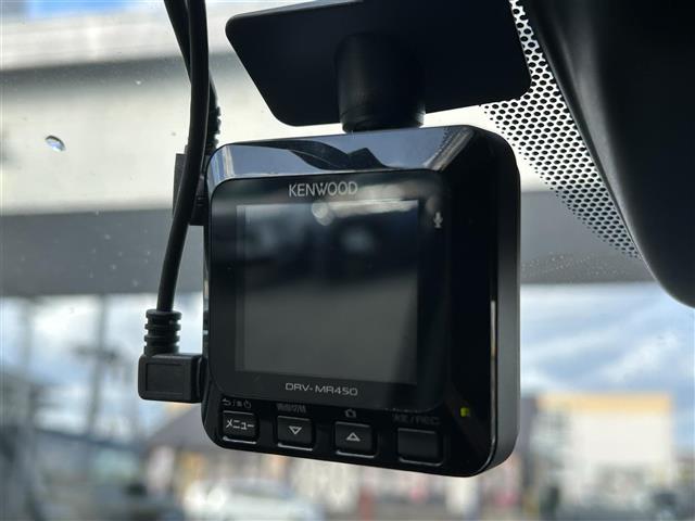 ノート e-パワー メダリスト 社外ナビ(MDV-S707W)/BT/CD/USB/SD/TV/ ハーフレザーシート デジタルインナーミラー 衝突軽減システム レーンキープアシスト コーナーセンサー 追従式レーダークル(22枚目)