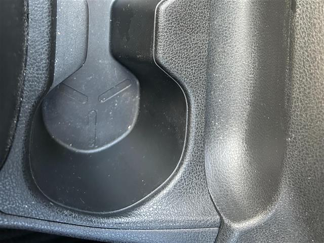 ノート e-パワー メダリスト 社外ナビ(MDV-S707W)/BT/CD/USB/SD/TV/ ハーフレザーシート デジタルインナーミラー 衝突軽減システム レーンキープアシスト コーナーセンサー 追従式レーダークル(28枚目)