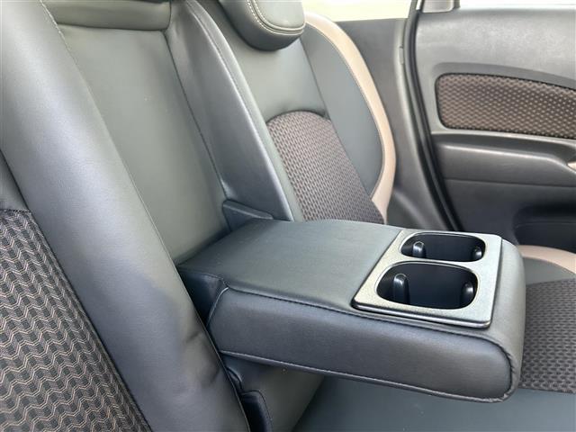 ノート e-パワー メダリスト 社外ナビ(MDV-S707W)/BT/CD/USB/SD/TV/ ハーフレザーシート デジタルインナーミラー 衝突軽減システム レーンキープアシスト コーナーセンサー 追従式レーダークル(30枚目)