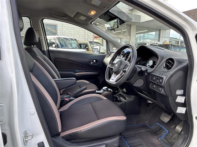 ノート e-パワー メダリスト 社外ナビ(MDV-S707W)/BT/CD/USB/SD/TV/ ハーフレザーシート デジタルインナーミラー 衝突軽減システム レーンキープアシスト コーナーセンサー 追従式レーダークル(34枚目)