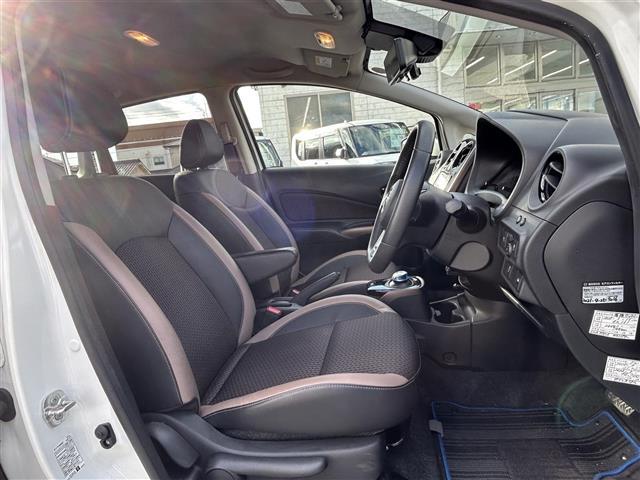 ノート e-パワー メダリスト 社外ナビ(MDV-S707W)/BT/CD/USB/SD/TV/ ハーフレザーシート デジタルインナーミラー 衝突軽減システム レーンキープアシスト コーナーセンサー 追従式レーダークル(35枚目)