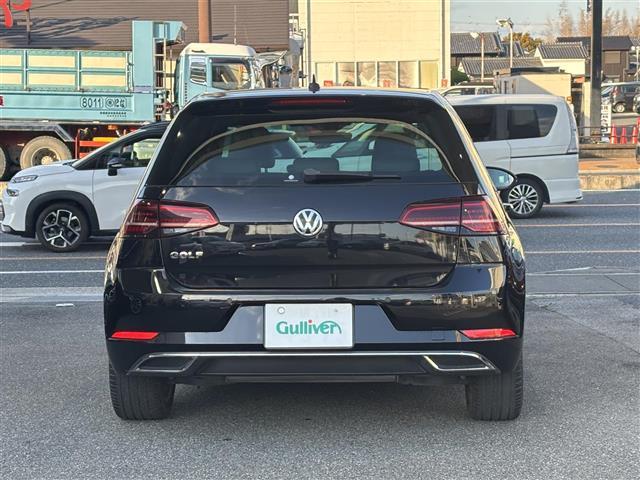 ゴルフ ＴＳＩハイライン　マイスター　１オーナー　純正メーカーナビ／ＢＴ／ＣＤ／ＵＳＢ／ＤＶＤ／ＳＤ／ＴＶ／ＡＵＸ／　ブラインドスポットモニター　テレビキャンセラー　レーンキープアシスト　コーナーセンサー　レーダークルコン（7枚目）