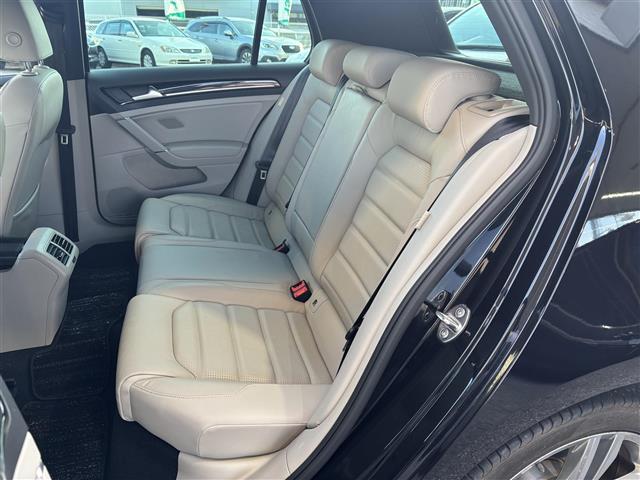 ゴルフ ＴＳＩハイライン　マイスター　１オーナー　純正メーカーナビ／ＢＴ／ＣＤ／ＵＳＢ／ＤＶＤ／ＳＤ／ＴＶ／ＡＵＸ／　ブラインドスポットモニター　テレビキャンセラー　レーンキープアシスト　コーナーセンサー　レーダークルコン（15枚目）
