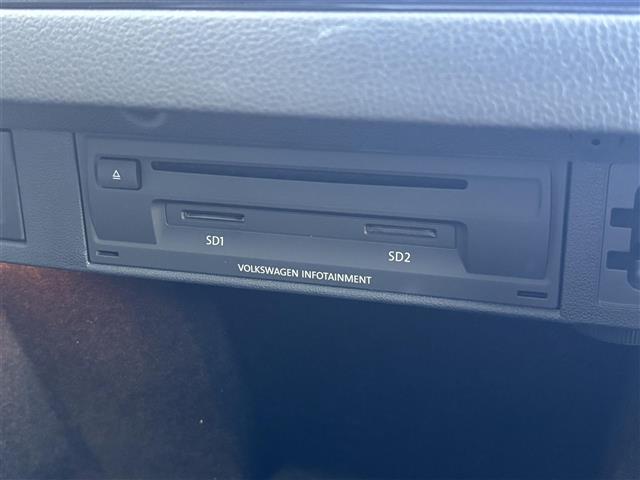 ゴルフ ＴＳＩハイライン　マイスター　１オーナー　純正メーカーナビ／ＢＴ／ＣＤ／ＵＳＢ／ＤＶＤ／ＳＤ／ＴＶ／ＡＵＸ／　ブラインドスポットモニター　テレビキャンセラー　レーンキープアシスト　コーナーセンサー　レーダークルコン（27枚目）