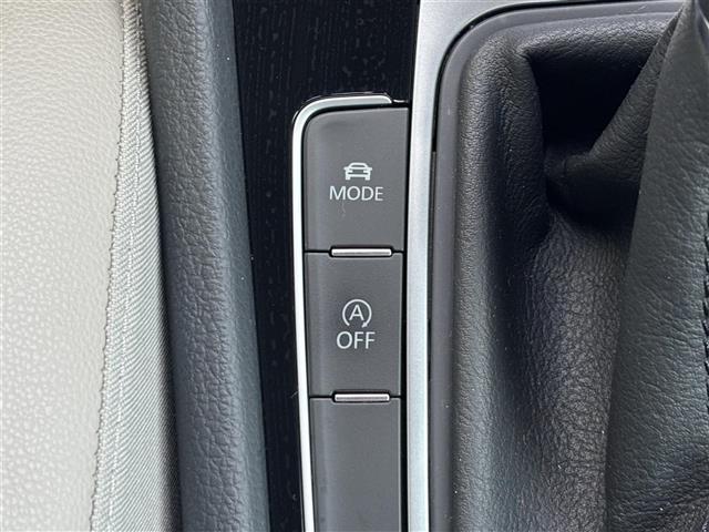 ゴルフ ＴＳＩハイライン　マイスター　１オーナー　純正メーカーナビ／ＢＴ／ＣＤ／ＵＳＢ／ＤＶＤ／ＳＤ／ＴＶ／ＡＵＸ／　ブラインドスポットモニター　テレビキャンセラー　レーンキープアシスト　コーナーセンサー　レーダークルコン（30枚目）